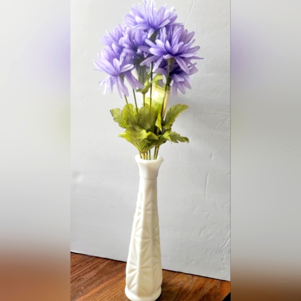 Vintage Hoosier Glass Milk Bud Vase Starburst Pattern 9 Inch